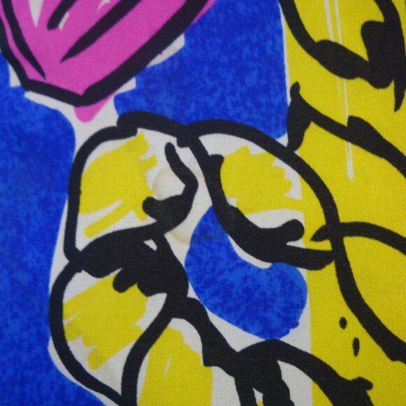 Vintage Escada News From The Tiger Print 100% Silk Scarf, Missing Label Tag - Picture 12 of 16